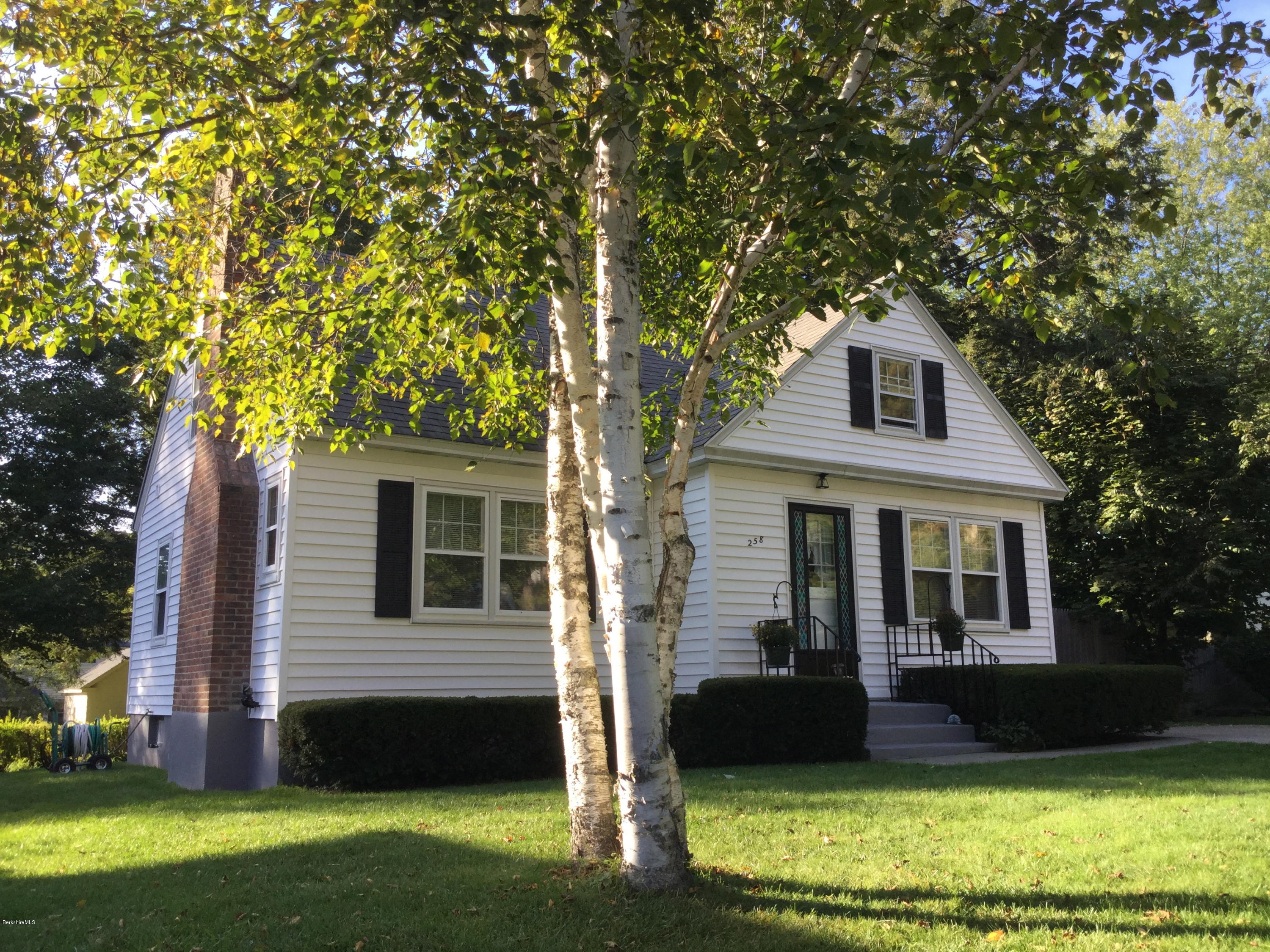 258 Holmes Road Pittsfield, MA 01201 - Photo 26 of 32 IMG_2017