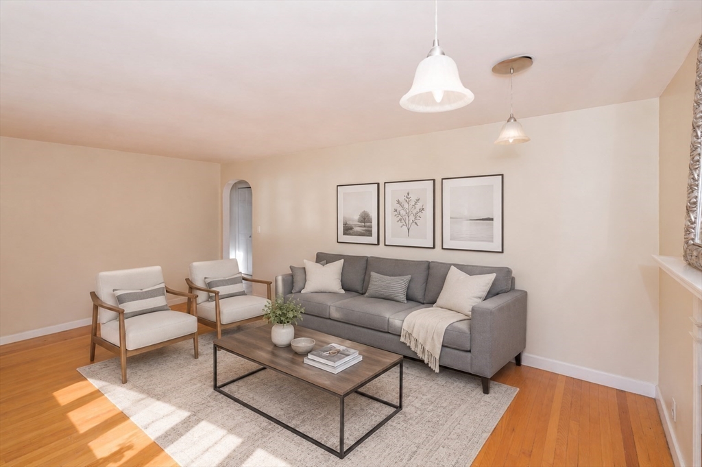 11 Pitt Road Framingham, MA 01701 - Photo 6 of 41 Gallery Image 6