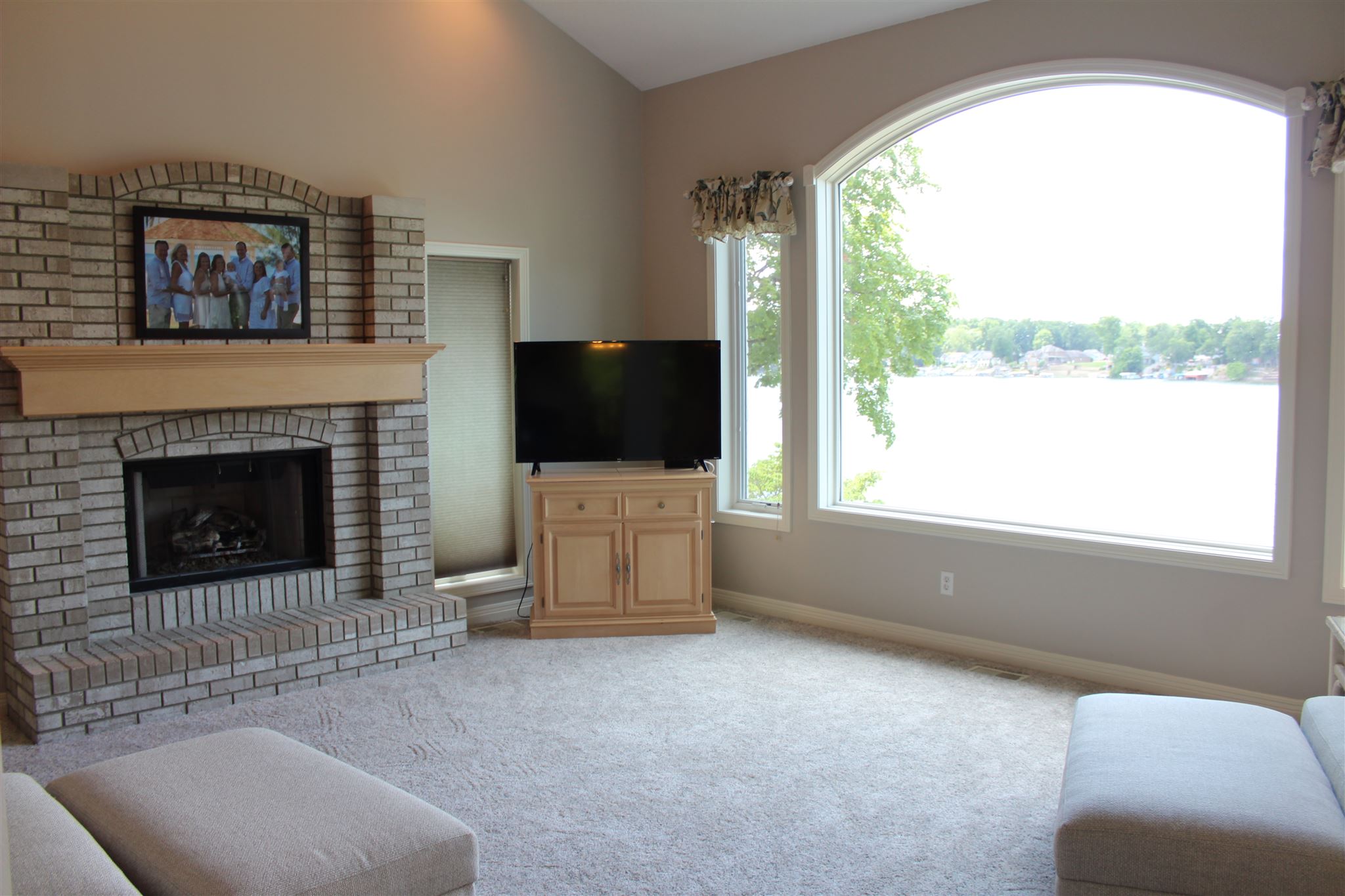 580 Spring Beach Road Rome City, IN 46784 - Photo 7 of 36