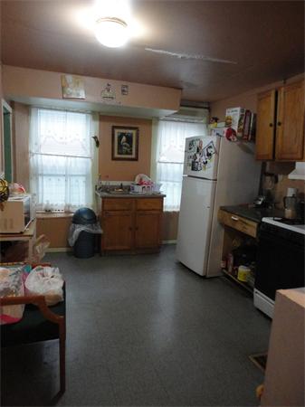 11 Ridgeway Street Lynn, MA 01902 - Photo 6 of 11 Gallery Image 6