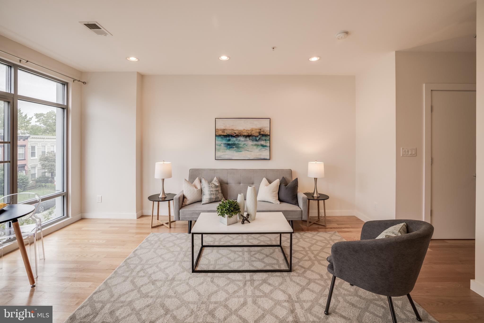 435 R Street Northwest, Unit 205 Washington, DC 20001 - Photo 6 of 14