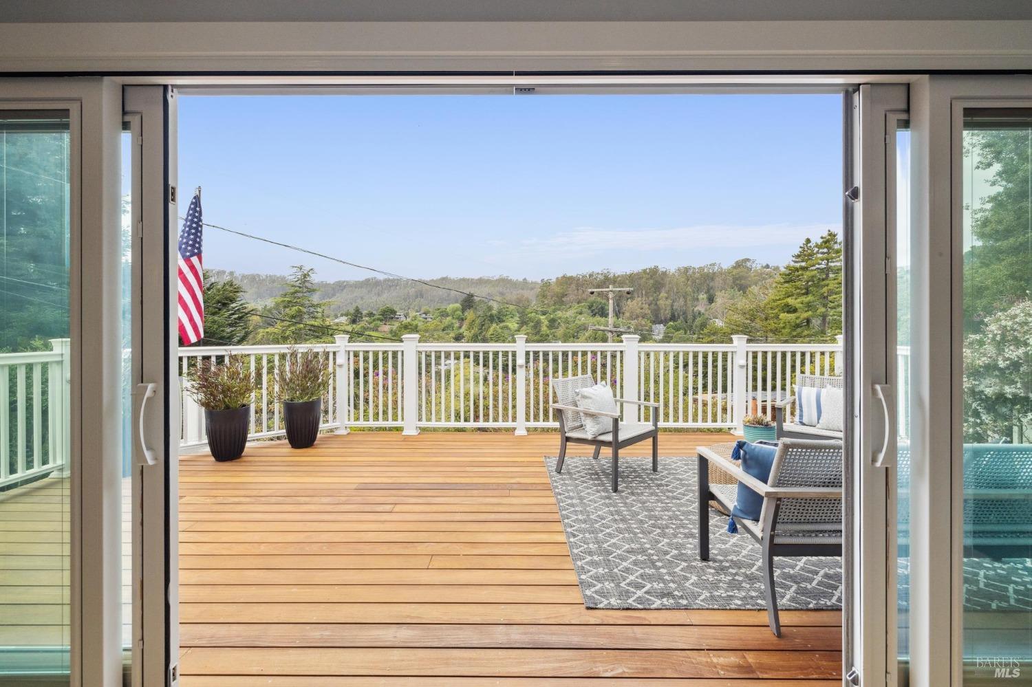 533 Pine Crest Road Mill Valley, CA 94941 - Photo 13 of 99