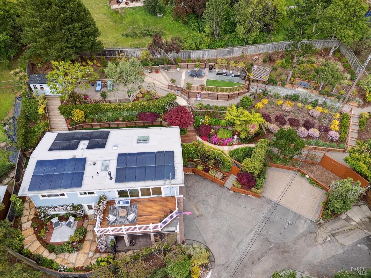 533 Pine Crest Road Mill Valley, CA 94941 - Photo 2 of 99