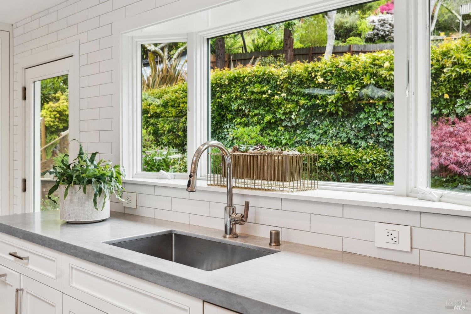 533 Pine Crest Road Mill Valley, CA 94941 - Photo 24 of 99