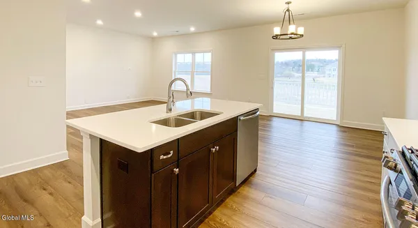 $525,900 | 85 Reed's Hollow, Saratoga Springs, NY 12866