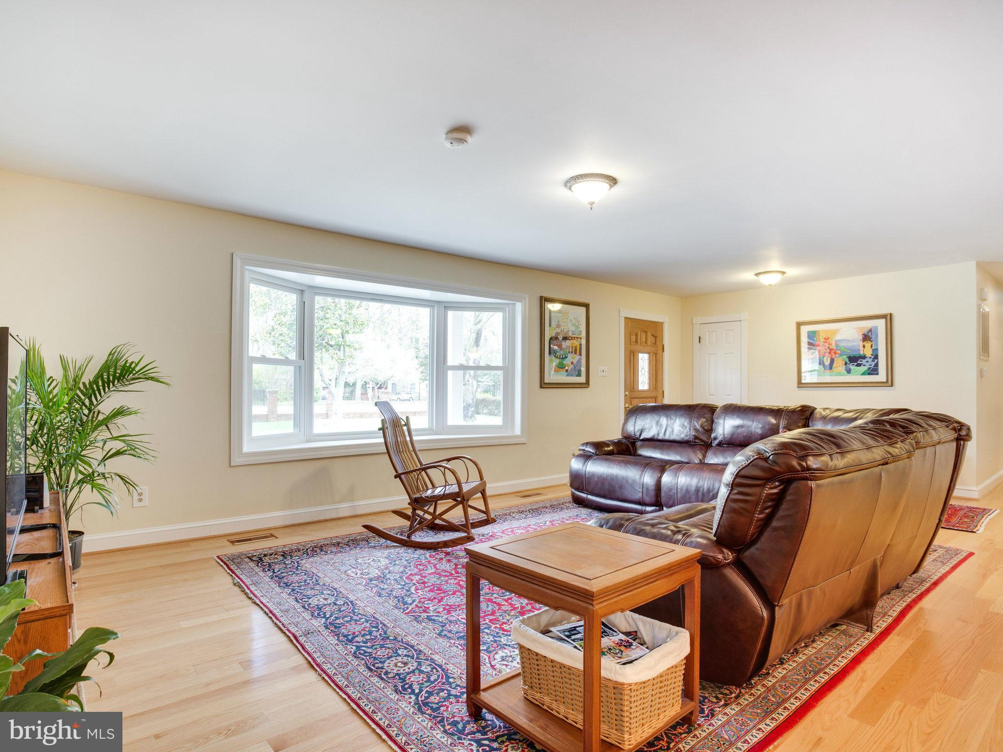 3428 Holland Cliffs Road Huntingtown, MD 20639 - Photo 5 of 28 Family Room