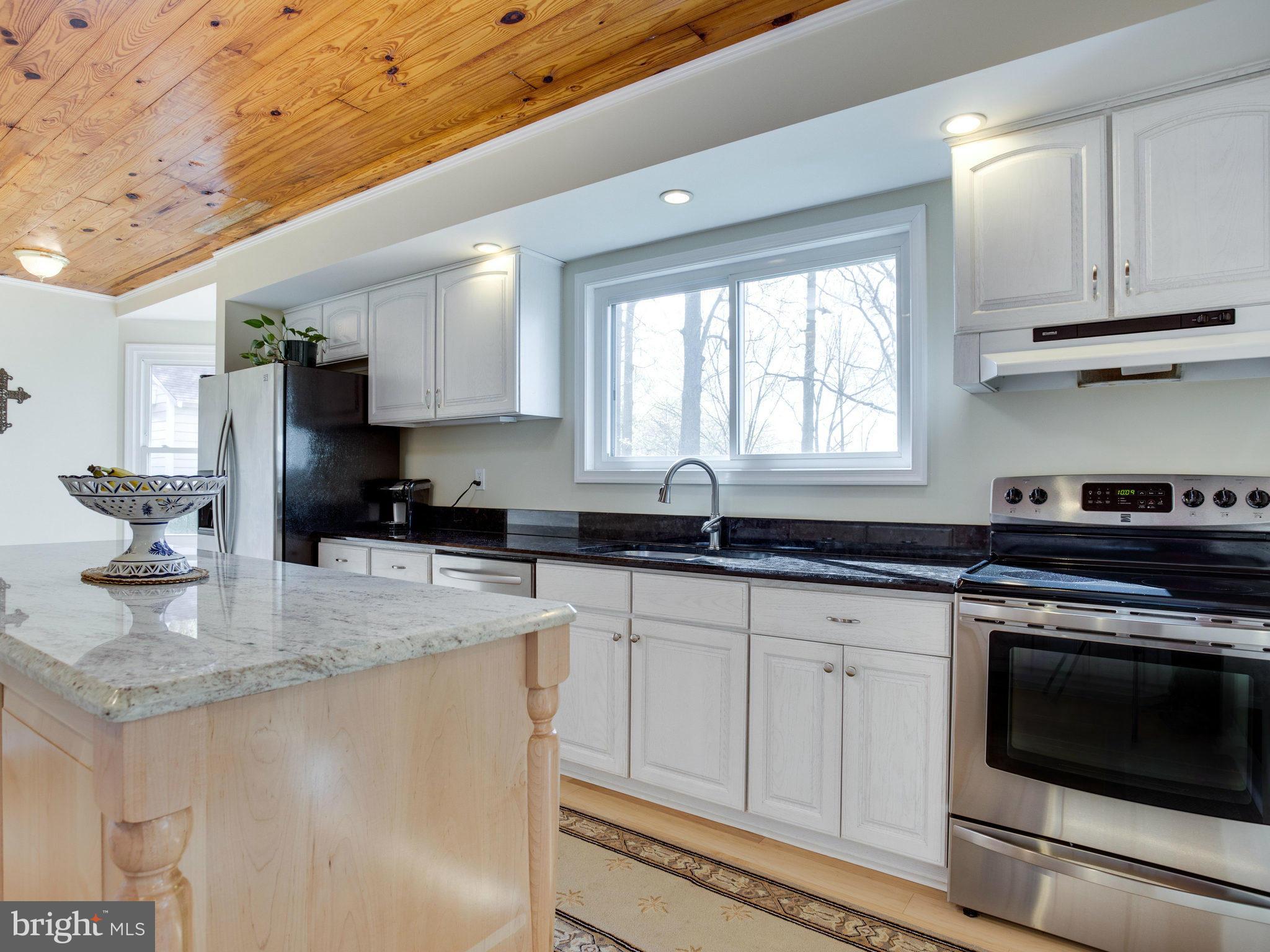 3428 Holland Cliffs Road Huntingtown, MD 20639 - Photo 9 of 28 Kitchen