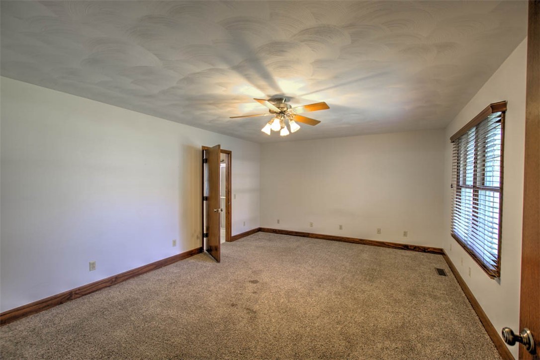 309 North Walnut Street Assumption, IL 62510 - Photo 16 of 35