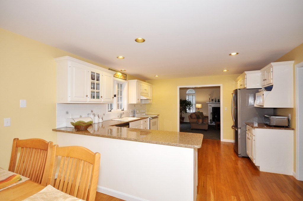 87 Taylor Road Acton, MA 01720 - Photo 14 of 30 Gallery Image 14