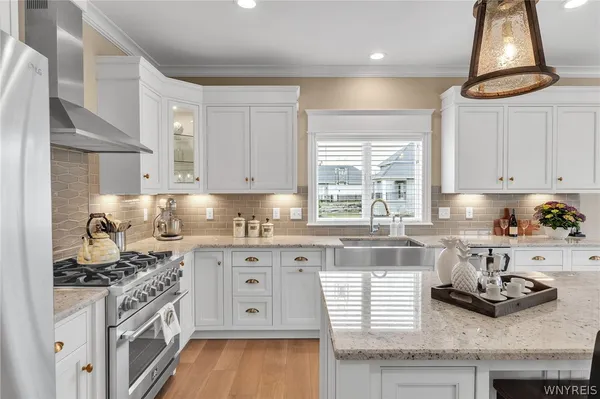 $994,900 | 9681 Sandcherry Court, Clarence, NY 14032