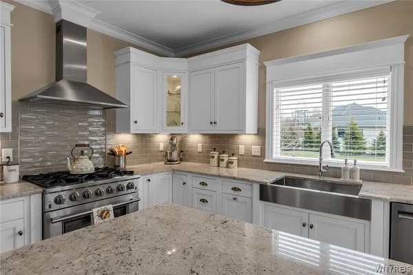 $994,900 | 9681 Sandcherry Court, Clarence, NY 14032