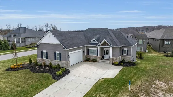$994,900 | 9681 Sandcherry Court, Clarence, NY 14032