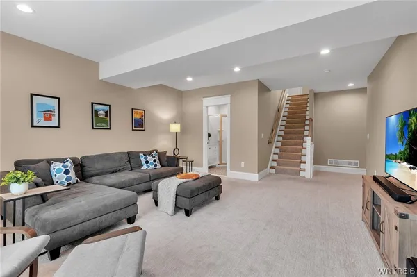 $994,900 | 9681 Sandcherry Court, Clarence, NY 14032