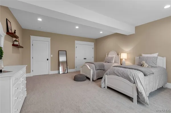 $994,900 | 9681 Sandcherry Court, Clarence, NY 14032