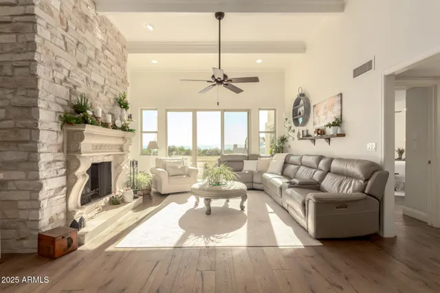 $1,215,000 | 3800 East Lincoln Drive, Unit 37, Phoenix, AZ 85018