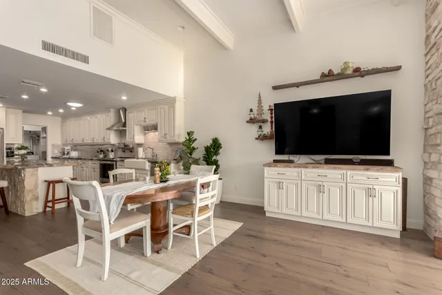 $1,215,000 | 3800 East Lincoln Drive, Unit 37, Phoenix, AZ 85018