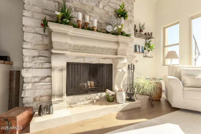 $1,215,000 | 3800 East Lincoln Drive, Unit 37, Phoenix, AZ 85018