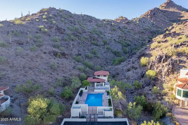 $1,215,000 | 3800 East Lincoln Drive, Unit 37, Phoenix, AZ 85018