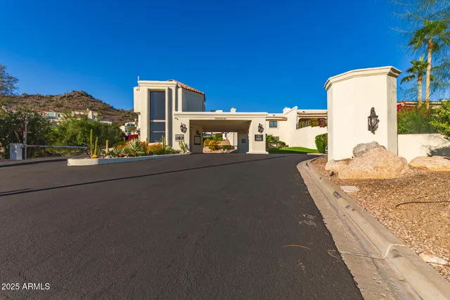 $1,215,000 | 3800 East Lincoln Drive, Unit 37, Phoenix, AZ 85018