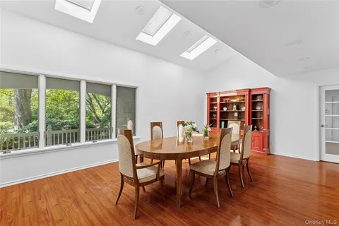 $1,599,000 | 54 Dix Woods Drive, Melville, NY 11747