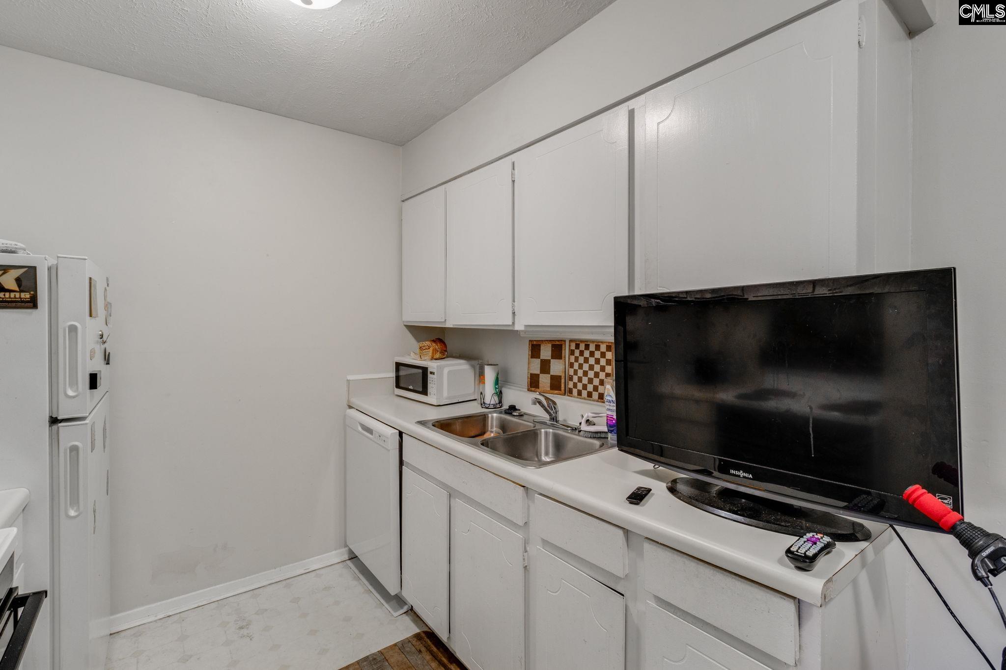 1313 Old Manor Road Columbia, SC 29210 - Photo 8 of 13