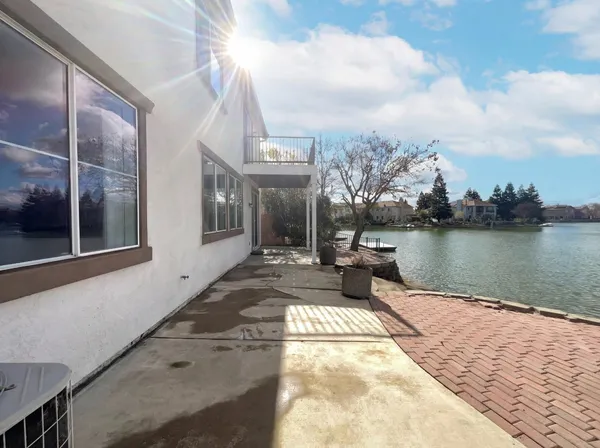 $885,000 | 2724 Bertolani Circle, Elk Grove, CA 95758