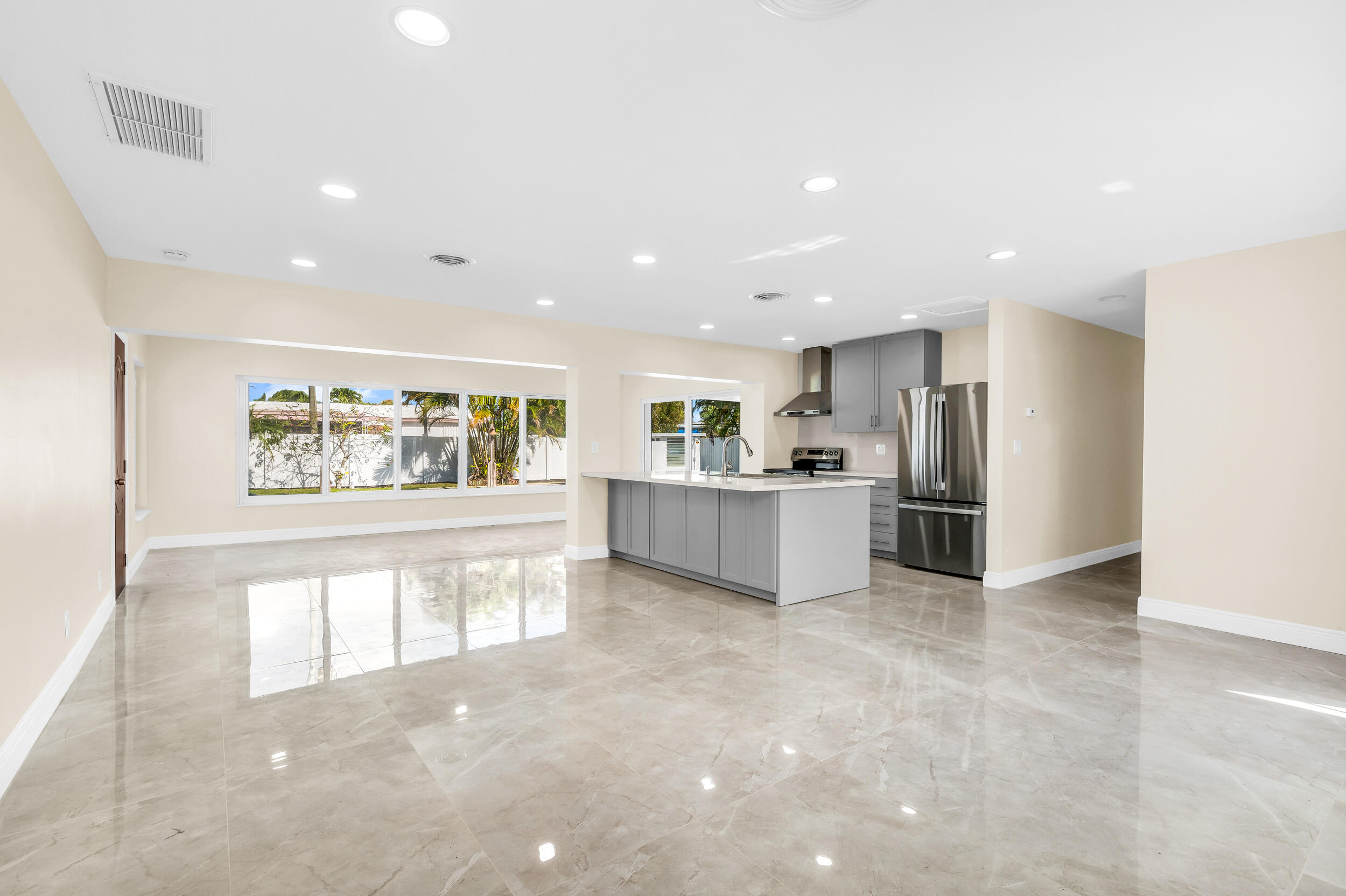 461 Northeast 44th Street Boca Raton, FL 33431 - Photo 5 of 24 photo-1