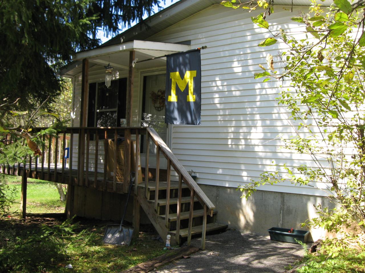 side entrance