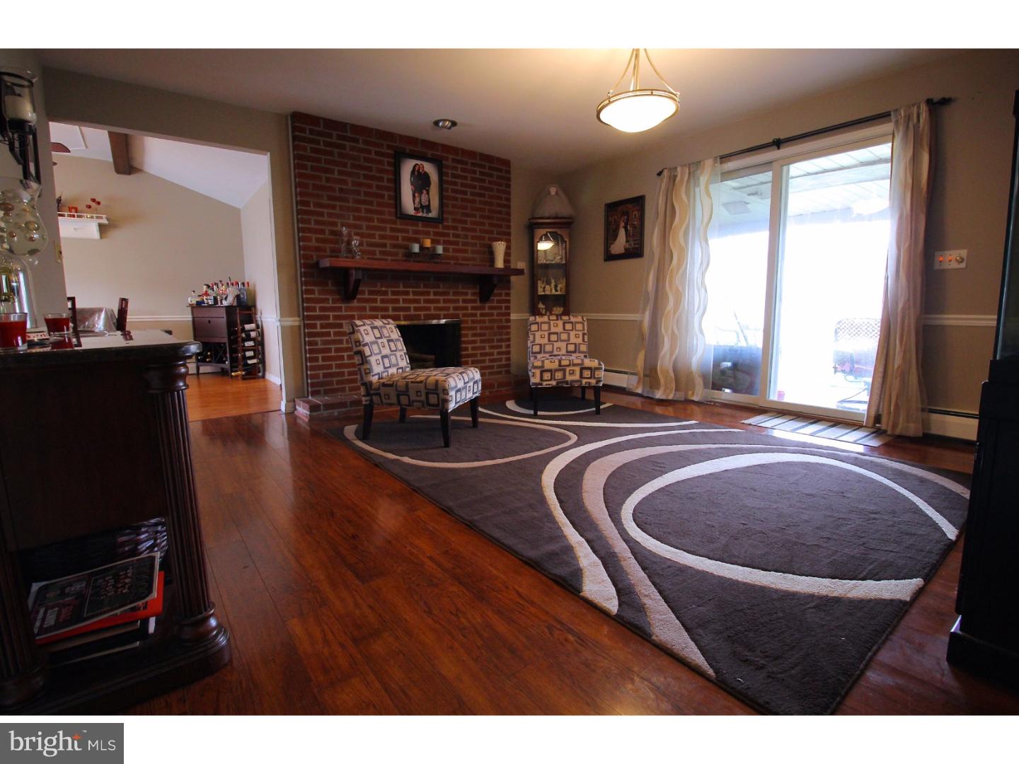 34 Rambler Lane Levittown, PA 19055 - Photo 7 of 20
