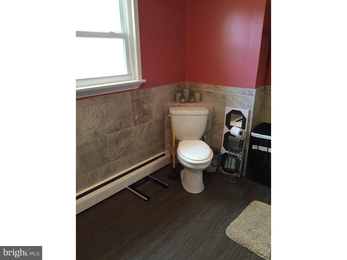 34 Rambler Lane Levittown, PA 19055 - Photo 8 of 20