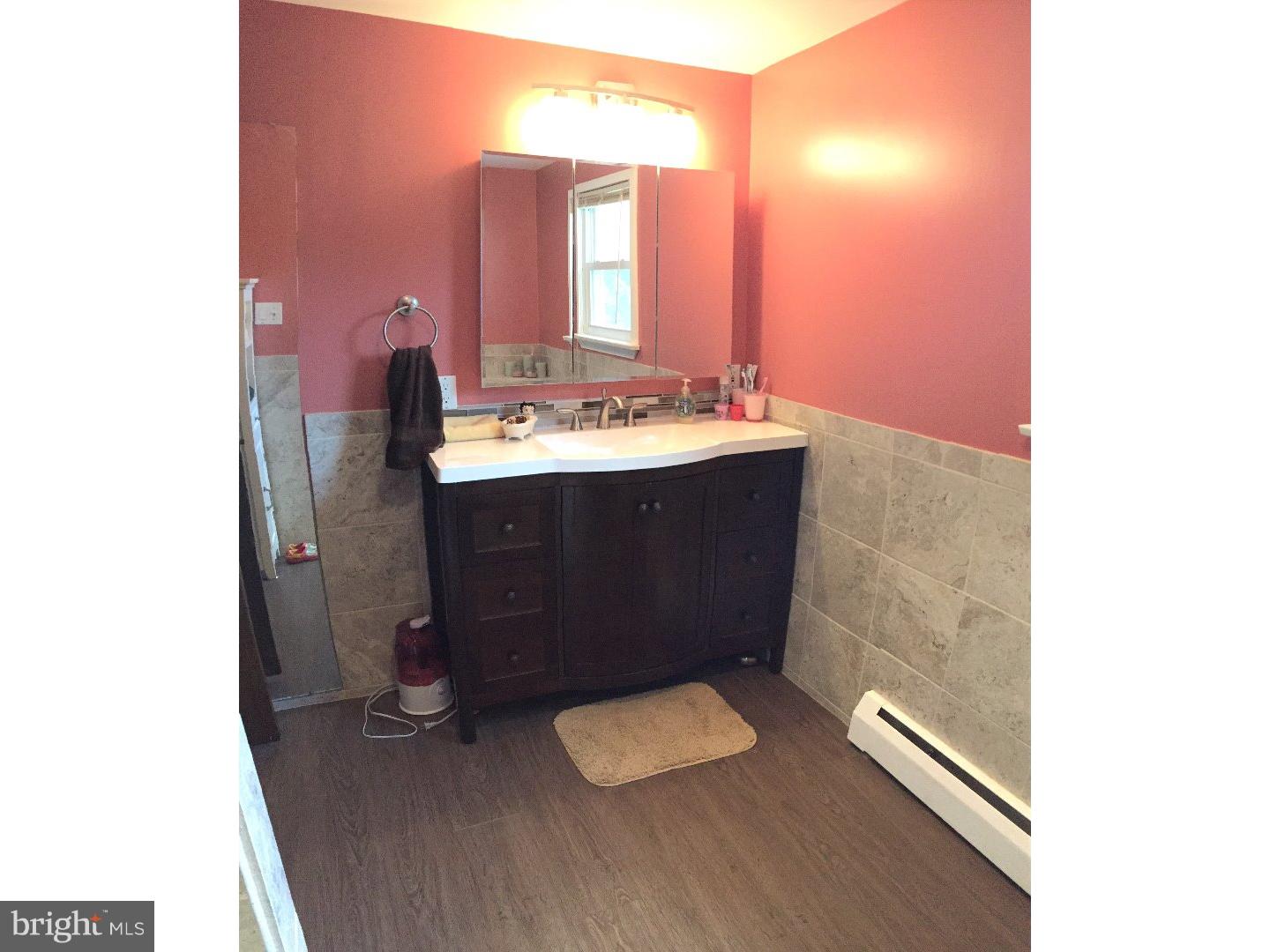34 Rambler Lane Levittown, PA 19055 - Photo 9 of 20