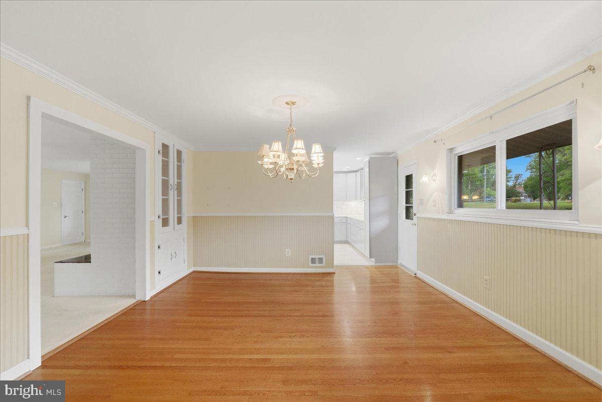 18309 Cabin Road Triangle, VA 22172 - Photo 12 of 42 Dining Rm