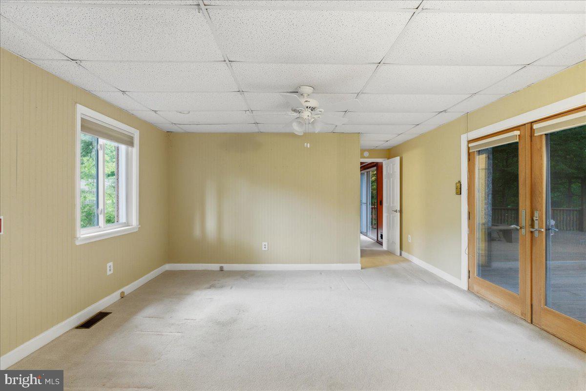 18309 Cabin Road Triangle, VA 22172 - Photo 18 of 42 Fam Rm