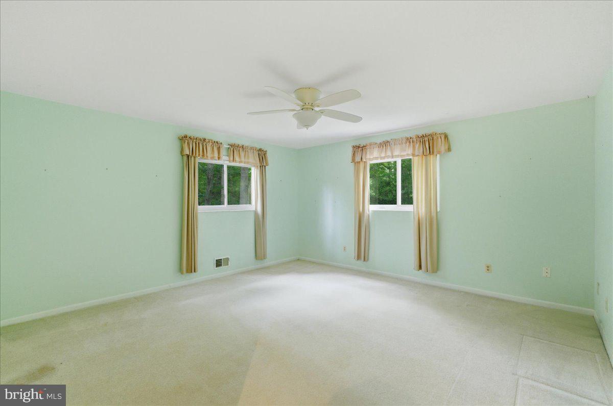 18309 Cabin Road Triangle, VA 22172 - Photo 29 of 42 Bd 2