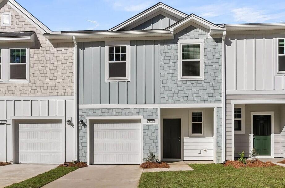 204 Halstead Drive Moncks Corner, SC 29461 - Photo 2 of 25 PHOTO OF SIMILAR HOME