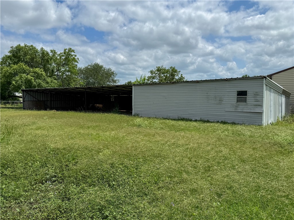 24731 County Road 340 Mathis, TX 78368 - Photo 27 of 40 AND GARAGE SPACES