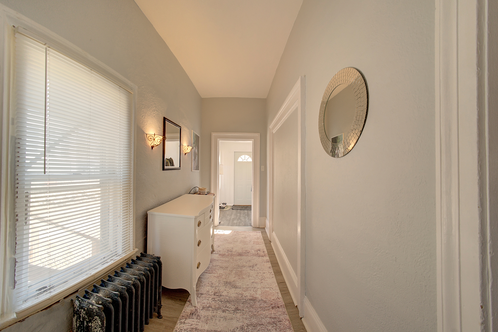 118 East 11th Street Lockport, IL 60441 - Photo 15 of 30 a very nice looking room with a large window