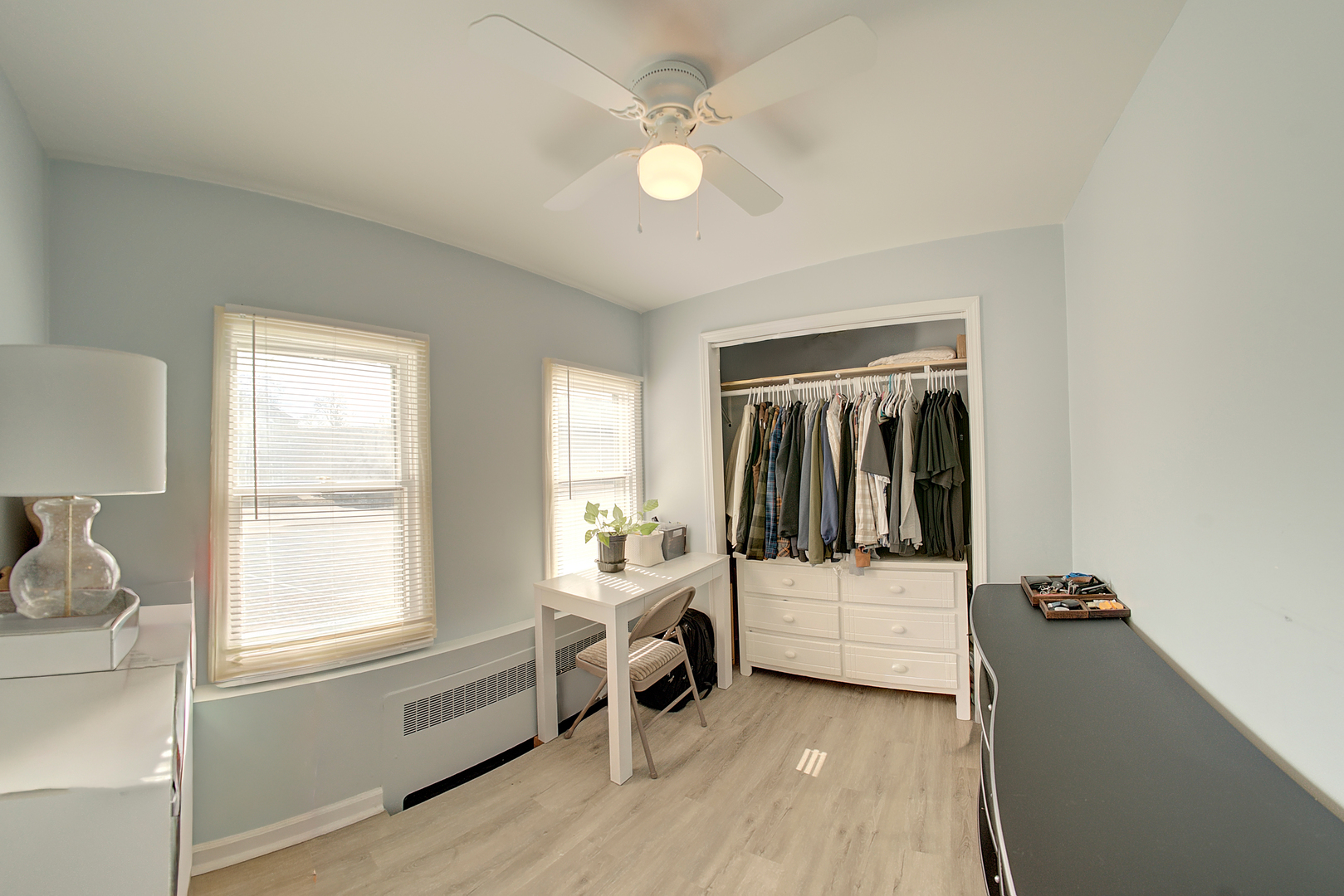 118 East 11th Street Lockport, IL 60441 - Photo 19 of 30 a view of front door with furniture and shower