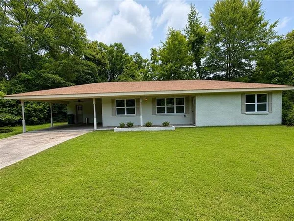 $185,000 | 118 Tennyson Cove, Picayune, MS 39466