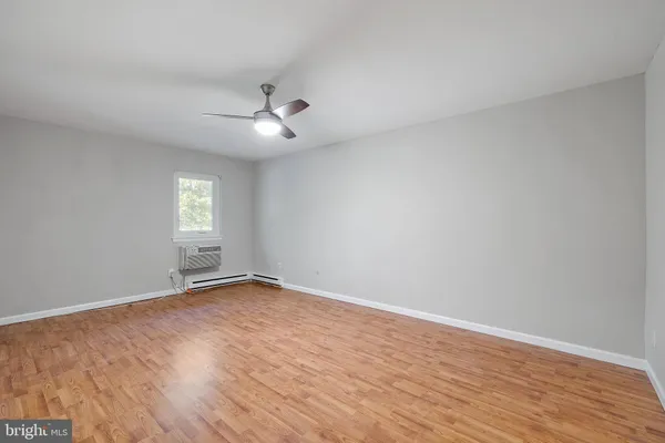 $2,350 | 200 Campbell Circle, Unit E14, Downingtown, PA 19335