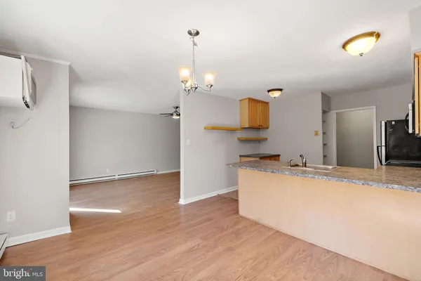 $2,350 | 200 Campbell Circle, Unit E14, Downingtown, PA 19335