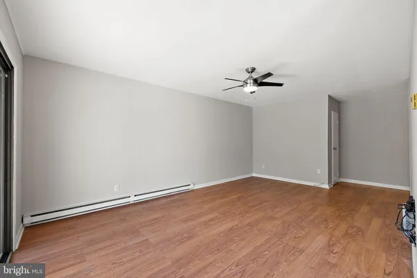 $2,350 | 200 Campbell Circle, Unit E14, Downingtown, PA 19335