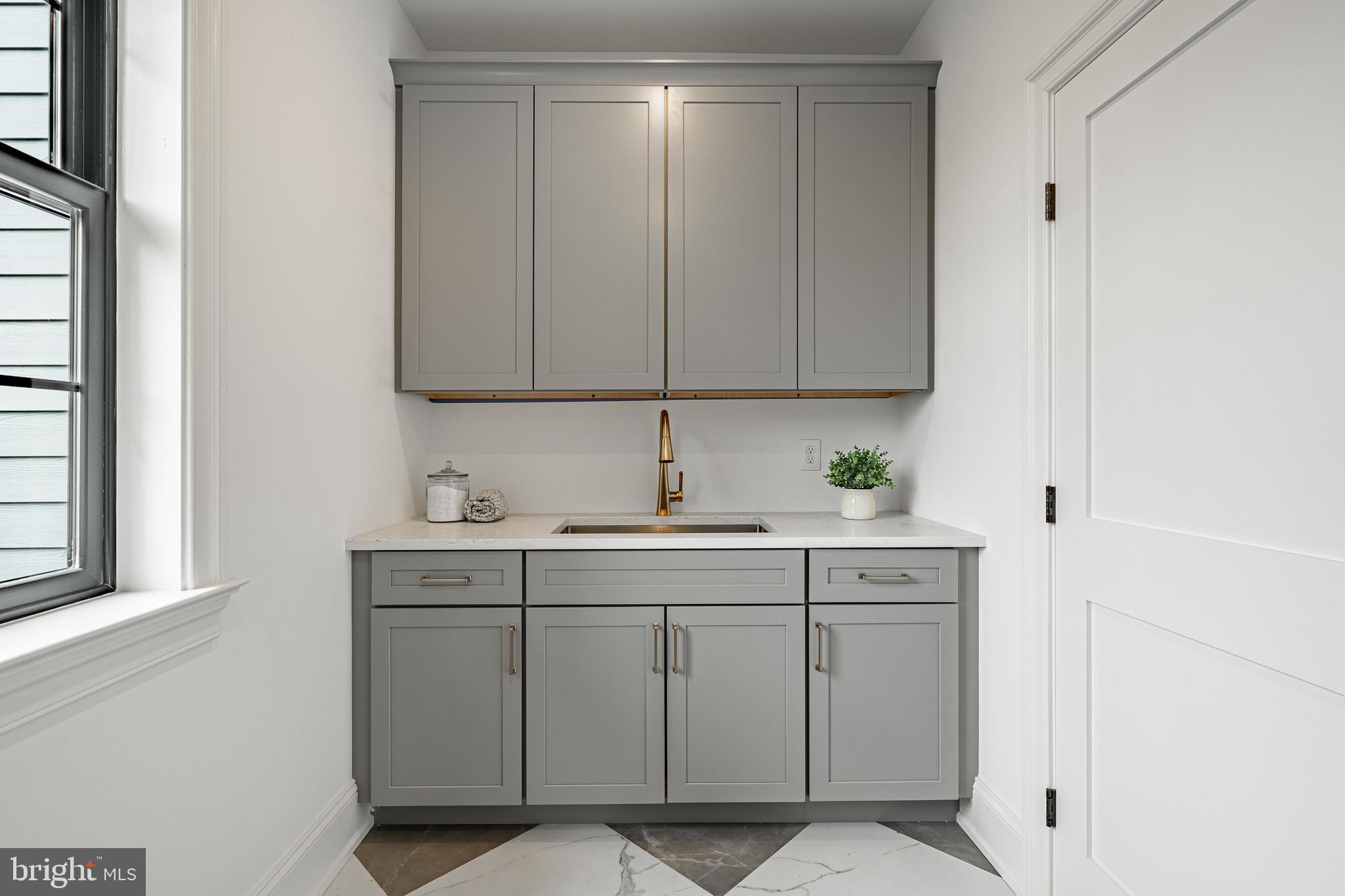 1427 Sugartown Road Paoli, PA 19301 - Photo 25 of 51 Laundry Room