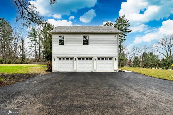 $2,575,000 | 1427 Sugartown Road, Paoli, PA 19301