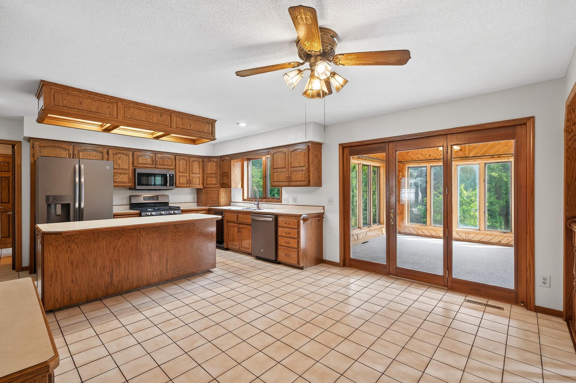 8805 Inverness Terrace Brooklyn Park, MN 55443 - Photo 24 of 81