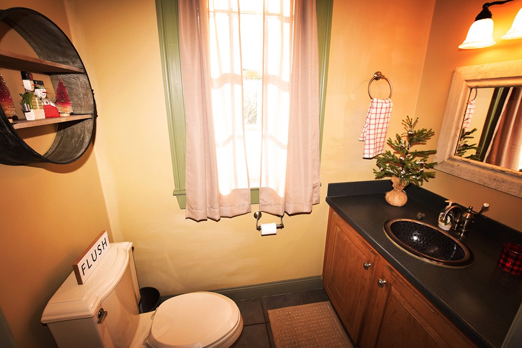 3518 Greenwich Road Hardwick, MA 01082 - Photo 13 of 30