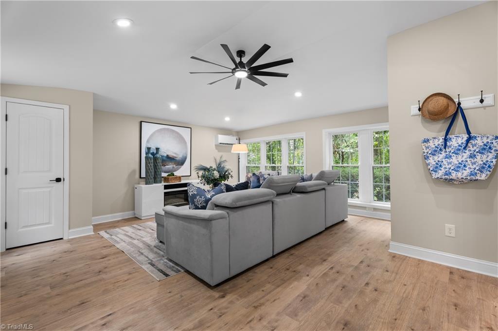 1365 Reynolda Road Winston-Salem, NC 27104 - Photo 7 of 38