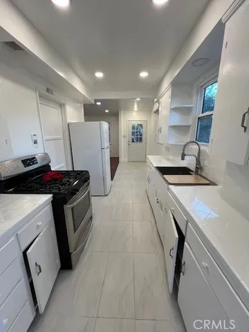 $3,500 | 101 East Montana Street, Pasadena, CA 91103