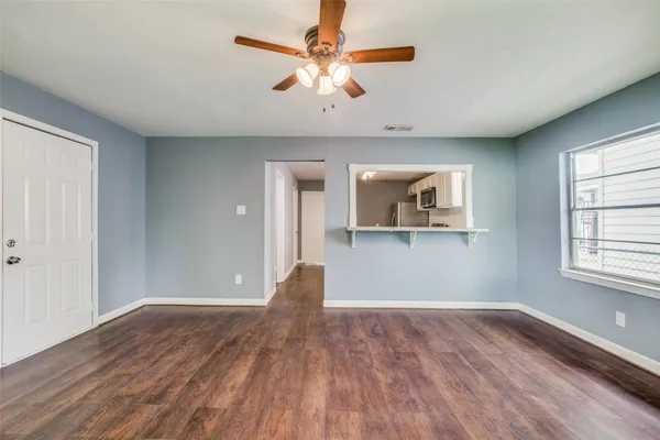 $2,095 | 419 East 42nd Street, Houston, TX 77022