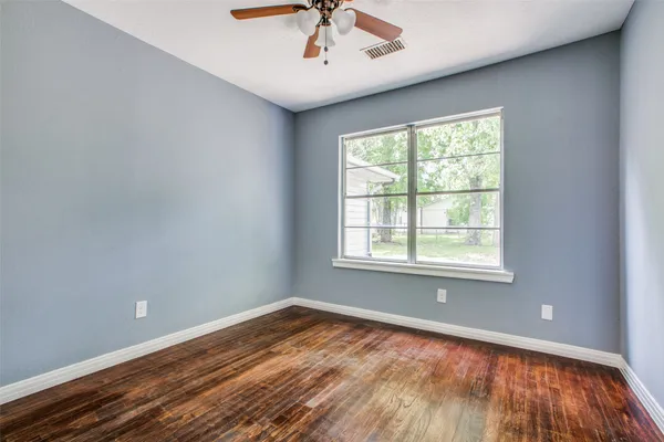 $2,095 | 419 East 42nd Street, Houston, TX 77022